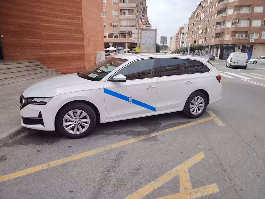 Taxi N&ordm;8 Petrer