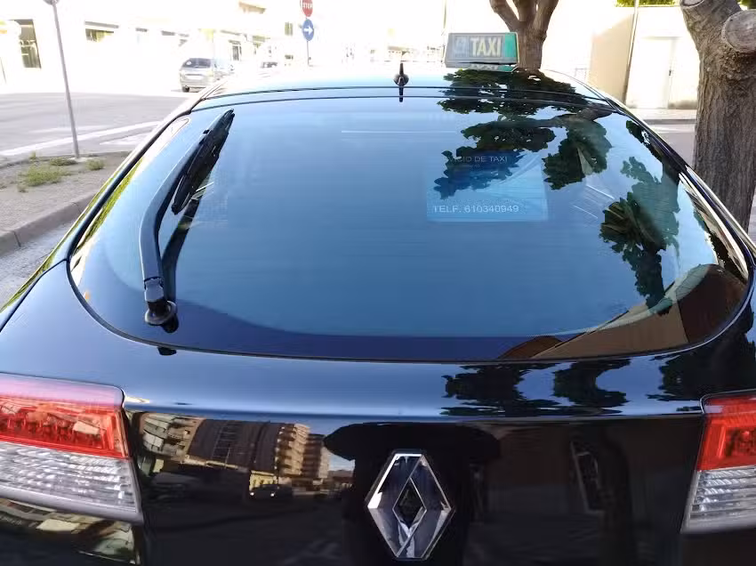 TAXI R. HERNANDEZ ESPARREGUERA