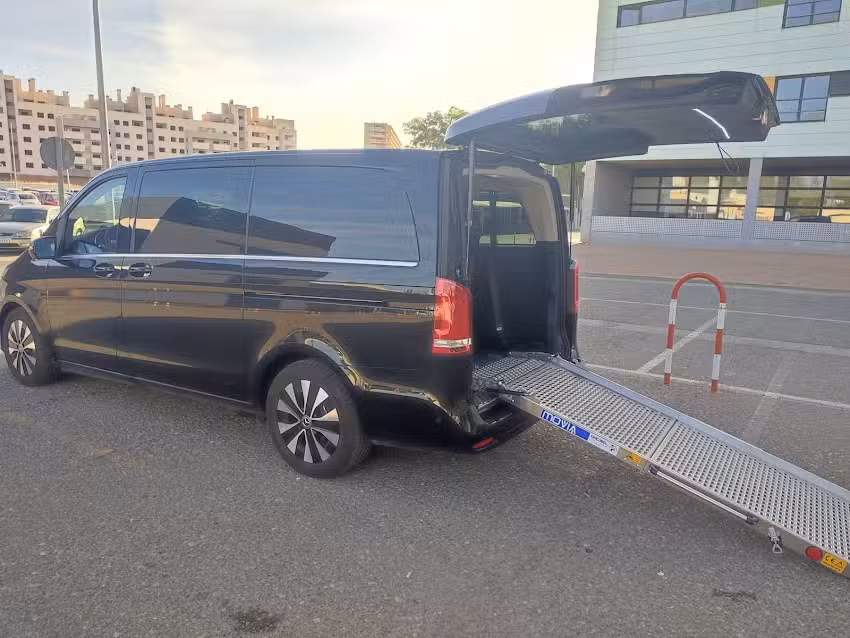 TAXI, Ra&uacute;l Montero