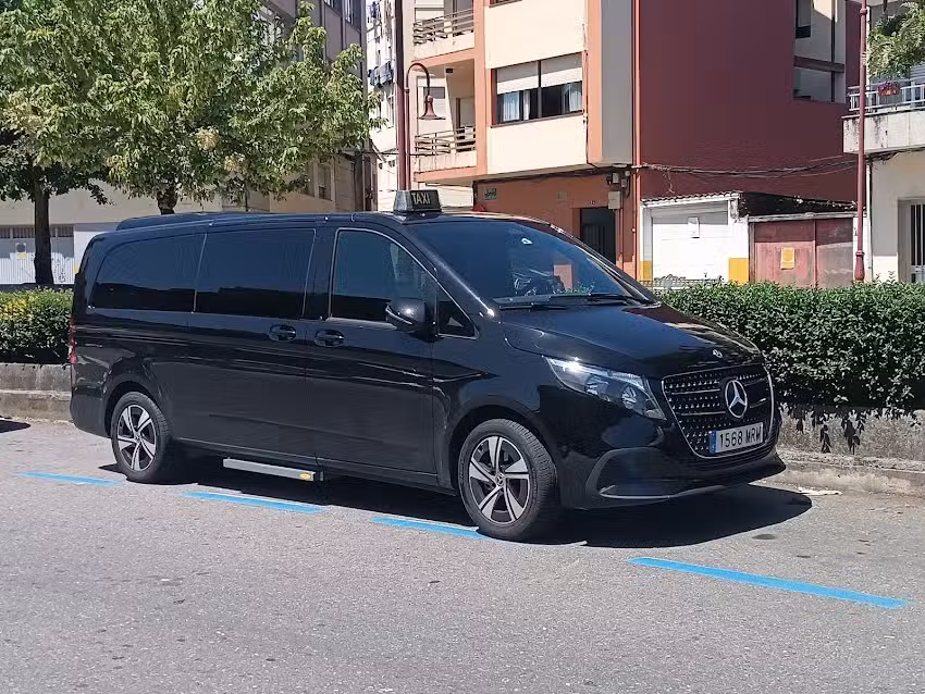 Taxi Rianxo 8 plazas adaptado PMR
