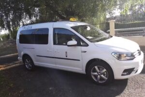 Tax&iacute; Santa Comba 7 plazas