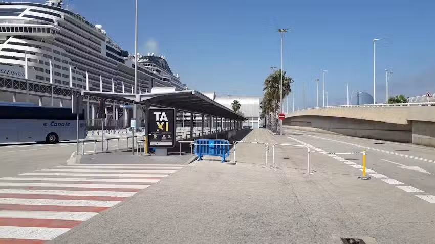 Taxi station Terminal B