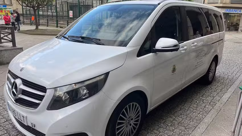 Taxi Tito Carballi&ntilde;o 6 plazas