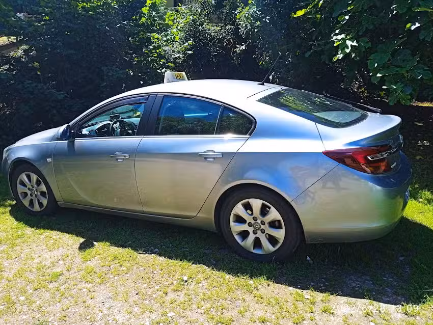 TAXI UNQUERA Roger Luis Guti&eacute;rrez Antol&iacute;n