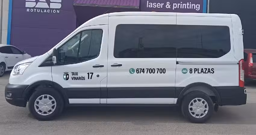 Taxi Vinar&ograve;s 8 plazas