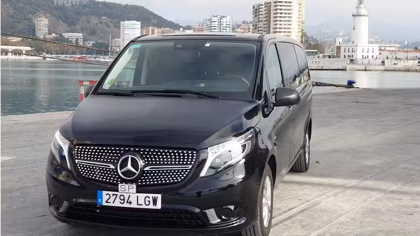 Taxielegancemalaga, Servicio de alquiler de veh&iacute;culos con conductor