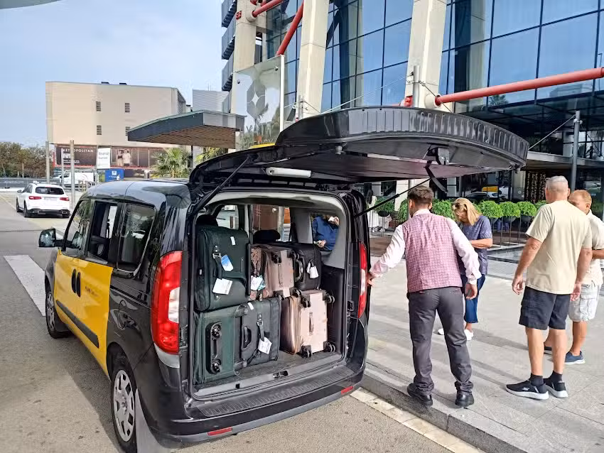 TaxiGoBarcelona | Reservar Taxi Barcelona Aeropuerto