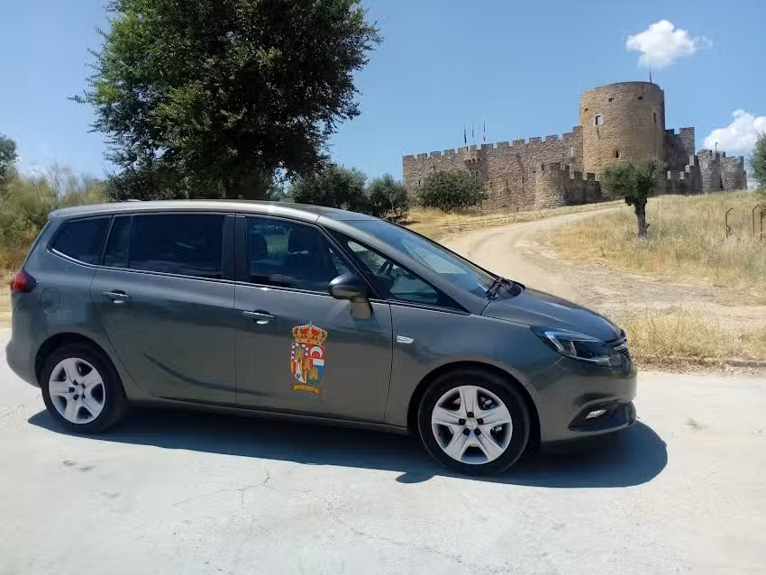 Taxis Adrada Cesar Gonzalez Martin