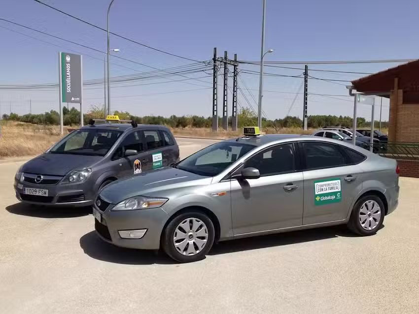 Taxis Evaristo (SOCU&Eacute;LLAMOS)