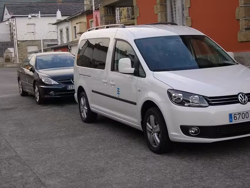 TAXIS MAR: 5 Y 7 PLAZAS