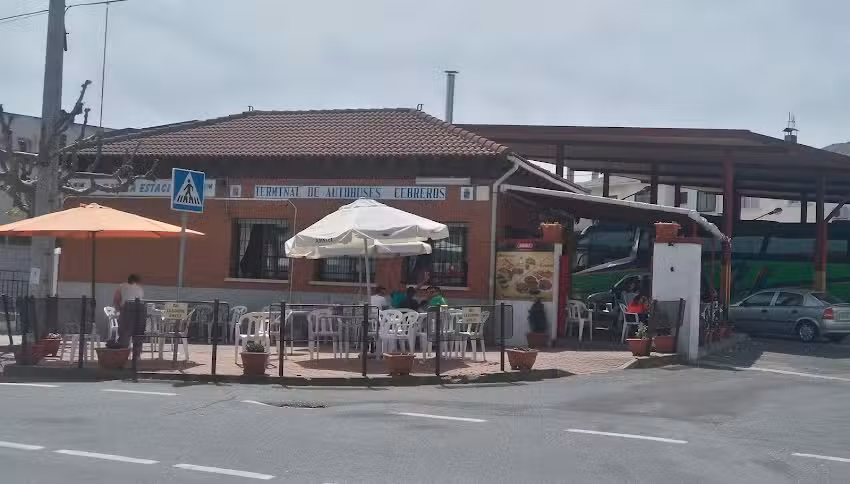 TERMINAL DE AUTOBUSES CEBREROS.