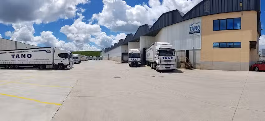 TJS Transportes Tano