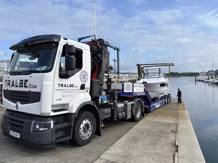 TRALBE (Transportes y alquileres Beni). Transportes nauticos y especiales.