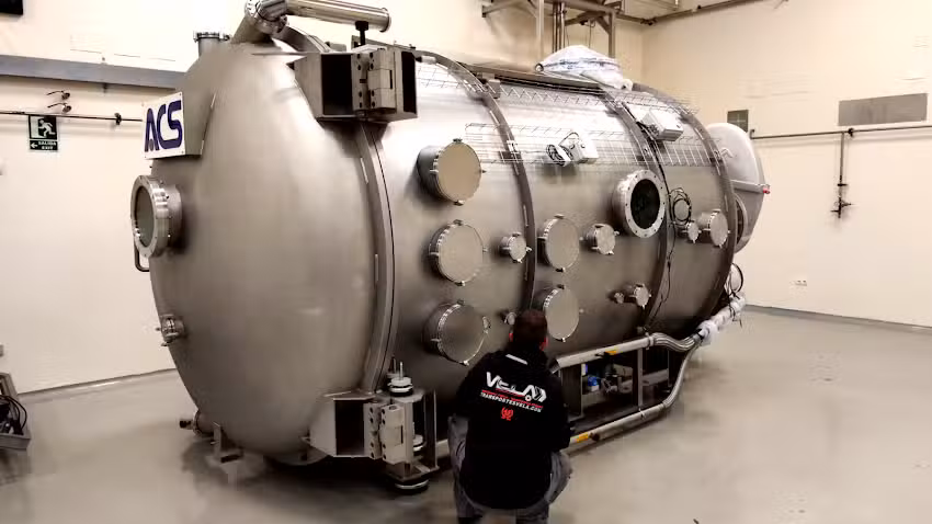 Transporte e Instalación de Maquinaria Pesada | Transportes Vela