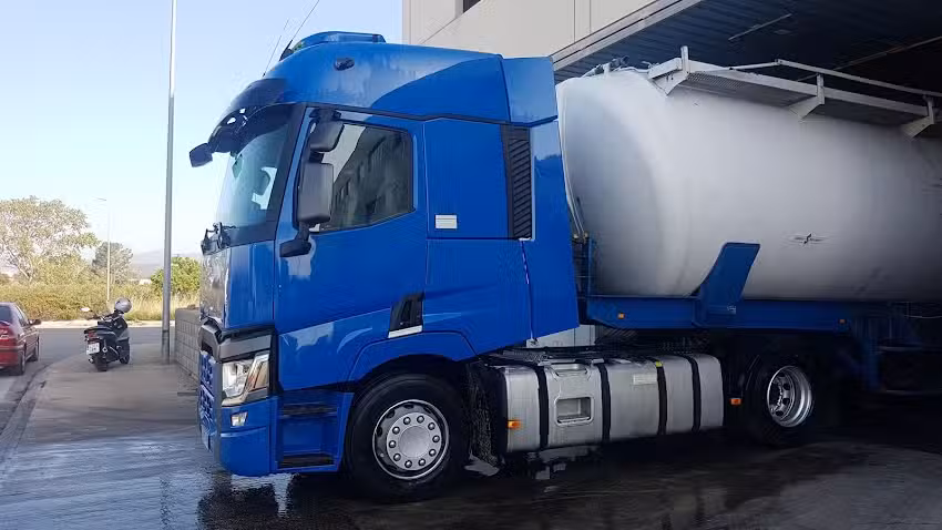 Transportes Y Ba&ntilde;eras El Vendrell S.L.